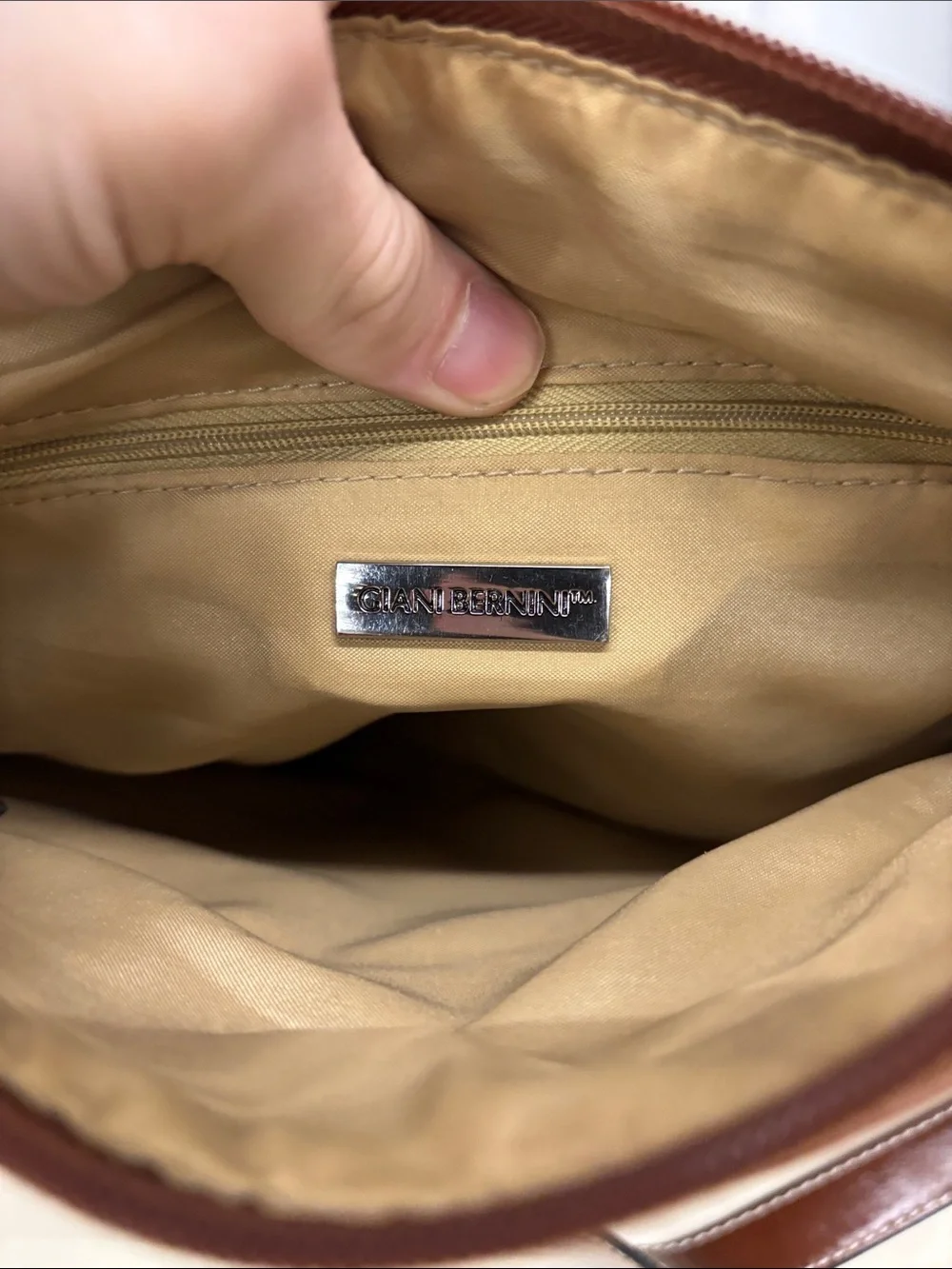 Giani Bernini compact leather